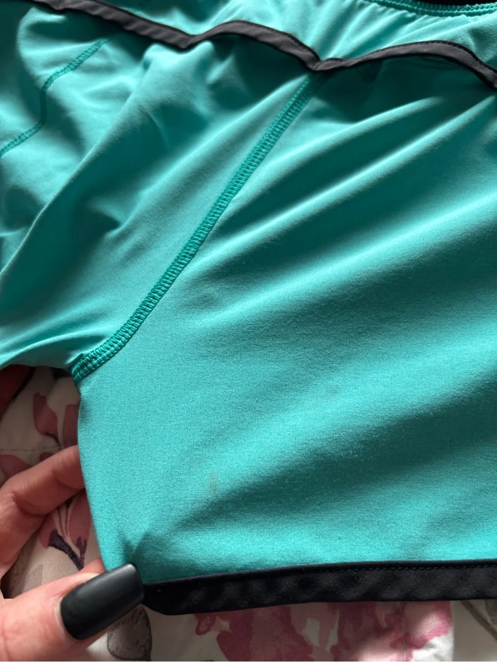 lululemon athletica Teal Athletic Skort with Black Waistband Sz:6